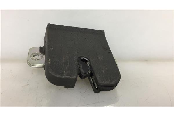 Recambio de cierre electromagnetico porton para volkswagen polo iv (9n1) 1.4 tdi referencia OEM IAM 6Q6827505B  