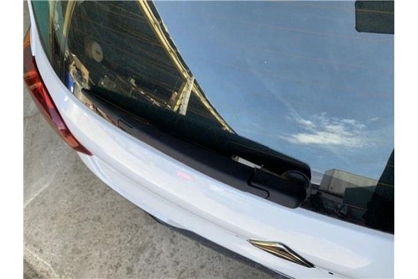Recambio de brazo limpiaparabrisas trasero para citroen c3 1.2 feel referencia OEM IAM 6429HE  