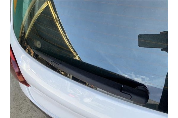 Recambio de brazo limpiaparabrisas trasero para citroen c3 1.2 feel referencia OEM IAM 6429HE  