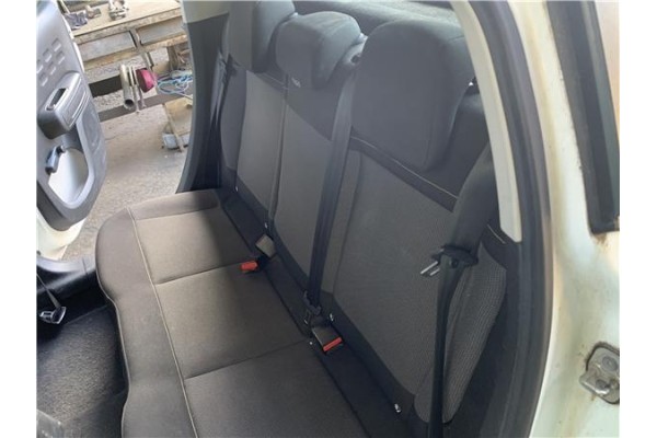Recambio de asientos traseros para citroen c3 1.2 feel referencia OEM IAM   