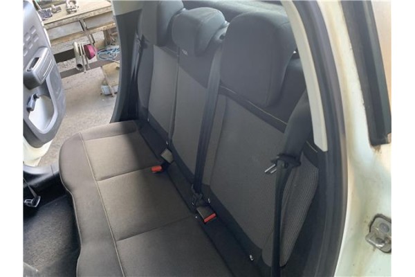 Recambio de asientos traseros para citroen c3 1.2 feel referencia OEM IAM   
