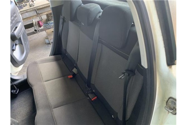 Recambio de asientos traseros para citroen c3 1.2 feel referencia OEM IAM   