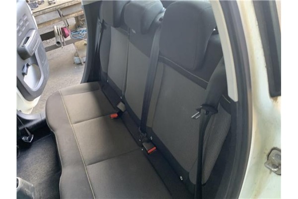 Recambio de asientos traseros para citroen c3 1.2 feel referencia OEM IAM   