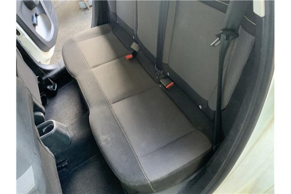 Recambio de asientos traseros para citroen c3 1.2 feel referencia OEM IAM   