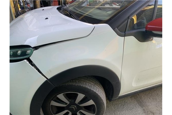 Recambio de aleta delantero izquierda para citroen c3 1.2 feel referencia OEM IAM 9812869080  