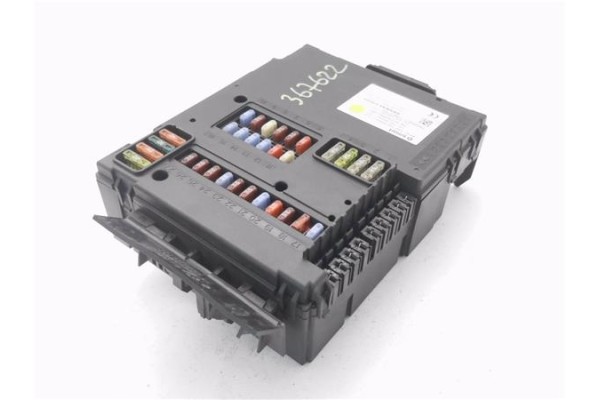 Recambio de caja fusibles/rele para smart fortwo coupe 1.0 fortwo coupe (52kw) referencia OEM IAM A4515450401 5WK45148AD 