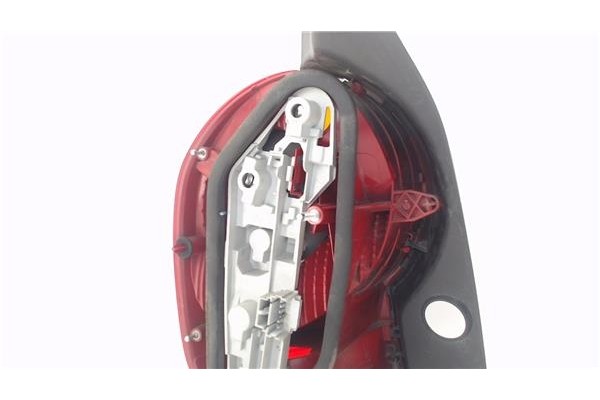 Recambio de piloto trasero derecho para renault modus i 1.5 dci (fp0f, jp0f) referencia OEM IAM 62457 8200538785 