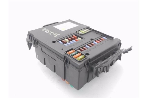 Recambio de caja fusibles/rele para smart fortwo coupe 1.0 fortwo coupe (52kw) referencia OEM IAM A4515450401 5WK45148AD 