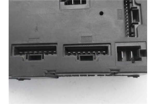 Recambio de caja fusibles/rele para smart fortwo coupe 1.0 fortwo coupe (52kw) referencia OEM IAM A4515450401 5WK45148AD 