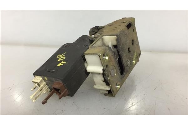 Recambio de cierre electromagnetico delantero derecho para citroen saxo 1.5 d referencia OEM IAM 9136F6  