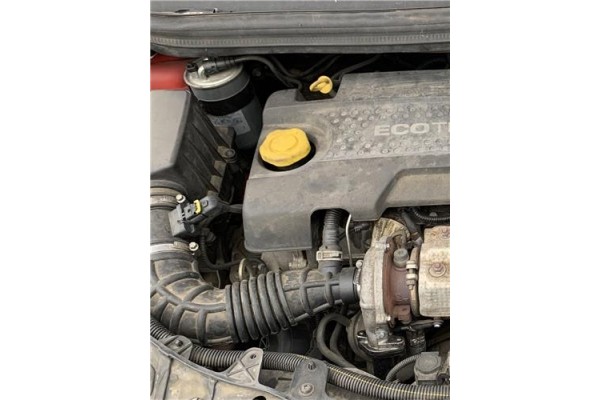 Recambio de alternador para opel corsa d 1.3 cdti referencia OEM IAM 95520014  