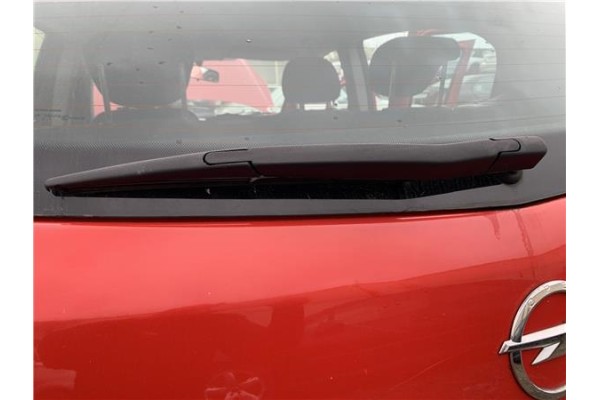 Recambio de brazo limpiaparabrisas trasero para opel corsa d 1.3 cdti referencia OEM IAM 55703093  