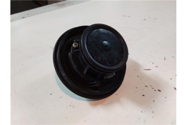 Recambio de tapon combustible para volvo serie 340 1.4 referencia OEM IAM 284678  