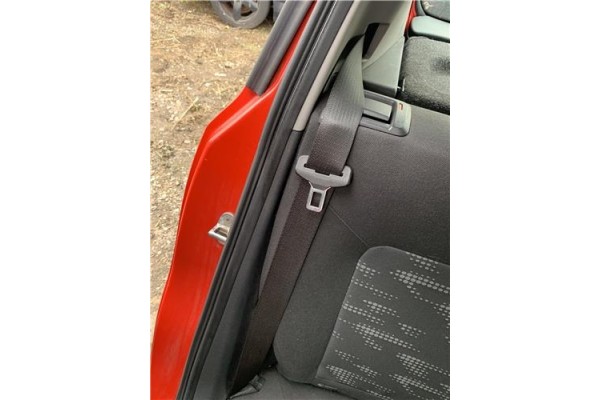 Recambio de cinturon seguridad trasero derecho para opel corsa d 1.3 cdti referencia OEM IAM 13290256  