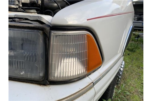 Recambio de intermitente delantero izquierdo para chrysler le baron 3.0 i v6 referencia OEM IAM 3C3XA563XL6G72143CV104KW  