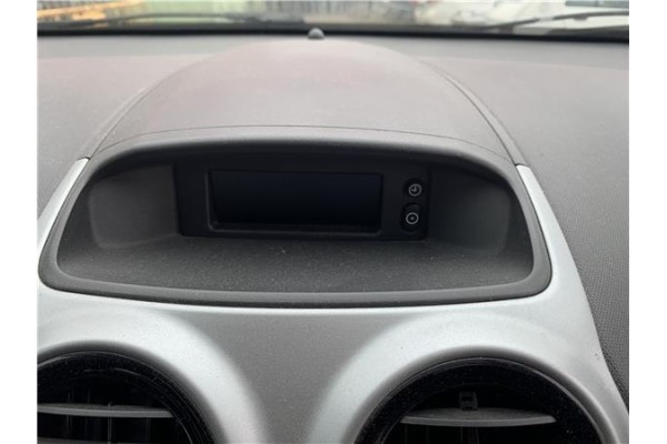 Recambio de display para opel corsa d 1.3 cdti referencia OEM IAM 13373979  