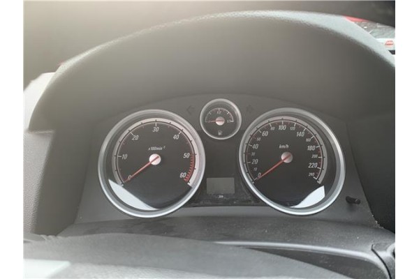 Recambio de cuadro completo para opel astra h gtc 1.7 cdti referencia OEM IAM 13225977  