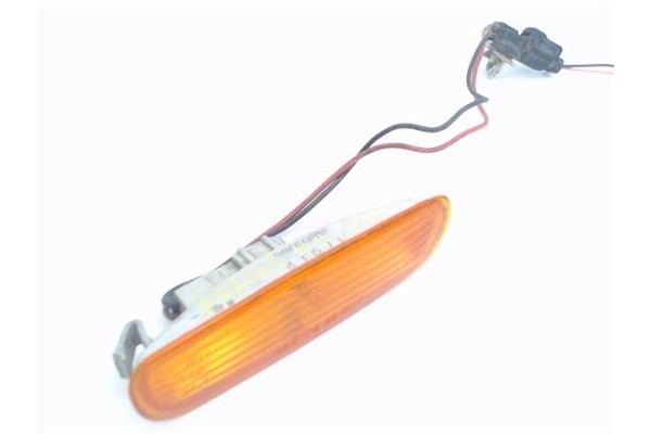 Recambio de piloto intermitente lat. delantero derecho para volvo s40 berlina 1.8 i referencia OEM IAM 30859366  30613666 , VOLV