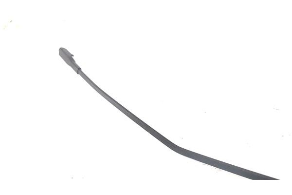 Recambio de brazo limpiaparabrisas delantero derecho para opel corsa d 1.2 referencia OEM IAM 13182326  