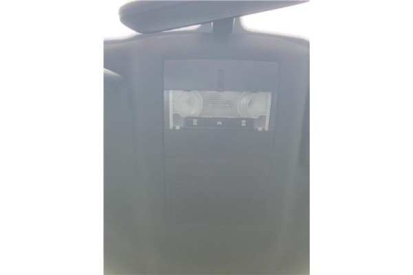 Recambio de luz delantero central techo para opel astra h gtc 1.7 cdti referencia OEM IAM 13178771  