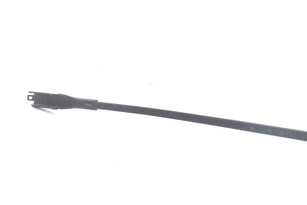 Recambio de brazo limpiaparabrisas delantero derecho para opel corsa d 1.2 referencia OEM IAM 13182326  