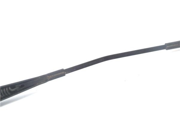 Recambio de brazo limpiaparabrisas delantero izquierdo para opel corsa d 1.2 referencia OEM IAM 13182325  