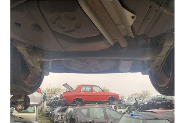 Recambio de puente trasero para opel astra h gtc 1.7 cdti referencia OEM IAM 93182200  