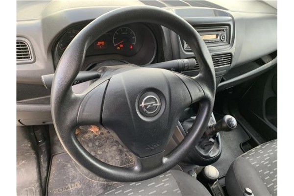 Recambio de volante para opel combo d 1.3 cargo l1h1 2,2t referencia OEM IAM 95510795  