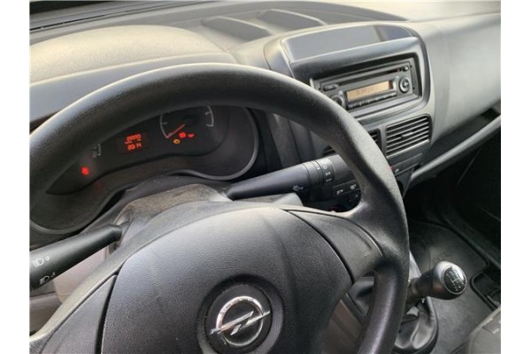 Recambio de volante para opel combo d 1.3 cargo l1h1 2,2t referencia OEM IAM 95510795  