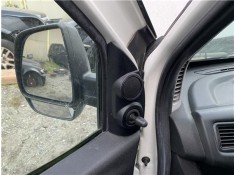 Recambio de retrovisor izquierdo para opel combo d 1.3 cargo l1h1 2,2t referencia OEM IAM 95527372  