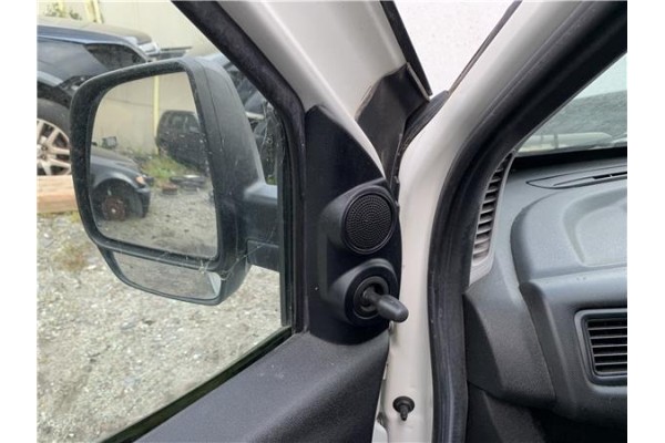 Recambio de retrovisor izquierdo para opel combo d 1.3 cargo l1h1 2,2t referencia OEM IAM 95527372  