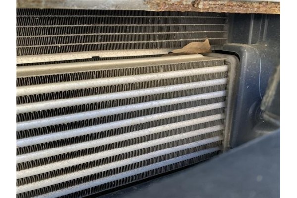 Recambio de radiador aire acondicionado para opel combo d 1.3 cargo l1h1 2,2t referencia OEM IAM 95515037  