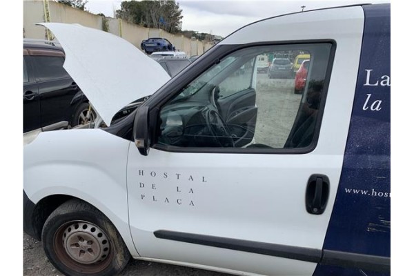 Recambio de puerta delantero izquierda para opel combo d 1.3 cargo l1h1 2,2t referencia OEM IAM 95519687  