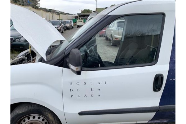 Recambio de puerta delantero izquierda para opel combo d 1.3 cargo l1h1 2,2t referencia OEM IAM 95519687  
