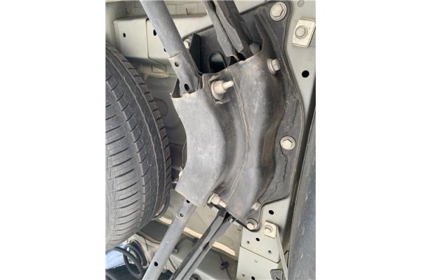 Recambio de puente trasero para opel combo d 1.3 cargo l1h1 2,2t referencia OEM IAM 95511703 95524691 