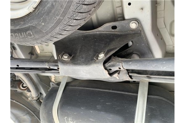 Recambio de puente trasero para opel combo d 1.3 cargo l1h1 2,2t referencia OEM IAM 95511703 95524691 