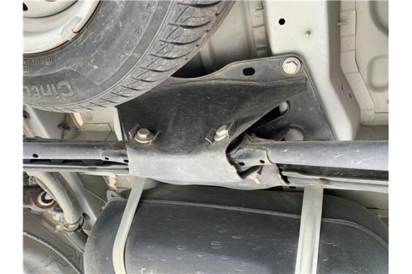 Recambio de puente trasero para opel combo d 1.3 cargo l1h1 2,2t referencia OEM IAM 95511703 95524691 