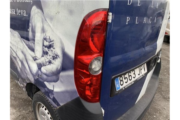 Recambio de piloto trasero izquierdo para opel combo d 1.3 cargo l1h1 2,2t referencia OEM IAM 95513787  