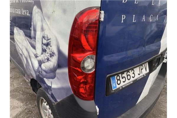 Recambio de piloto trasero izquierdo para opel combo d 1.3 cargo l1h1 2,2t referencia OEM IAM 95513787  