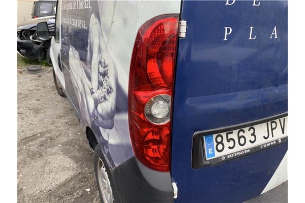 Recambio de piloto trasero izquierdo para opel combo d 1.3 cargo l1h1 2,2t referencia OEM IAM 95513787  