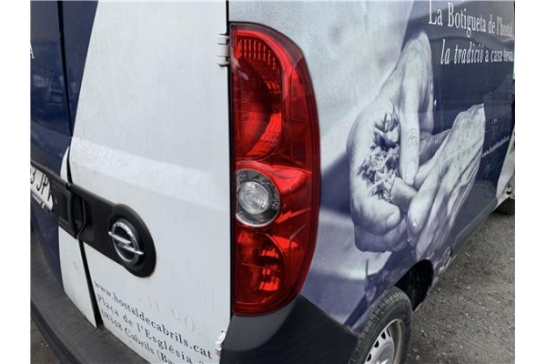Recambio de piloto trasero derecho para opel combo d 1.3 cargo l1h1 2,2t referencia OEM IAM 95513785  