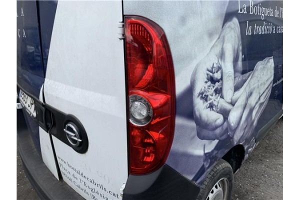 Recambio de piloto trasero derecho para opel combo d 1.3 cargo l1h1 2,2t referencia OEM IAM 95513785  