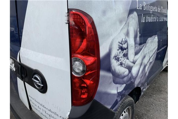 Recambio de piloto trasero derecho para opel combo d 1.3 cargo l1h1 2,2t referencia OEM IAM 95513785  