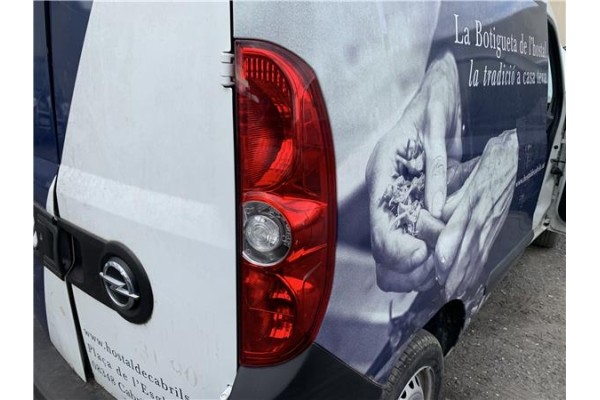 Recambio de piloto trasero derecho para opel combo d 1.3 cargo l1h1 2,2t referencia OEM IAM 95513785  
