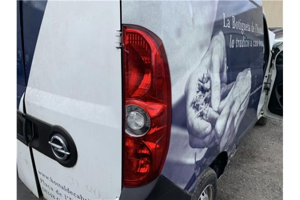 Recambio de piloto trasero derecho para opel combo d 1.3 cargo l1h1 2,2t referencia OEM IAM 95513785  