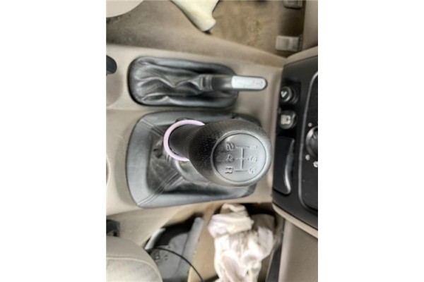 Recambio de palanca de cambio para jeep cherokee (kj) 2.5 crd básico referencia OEM IAM 5072401AA 99B 