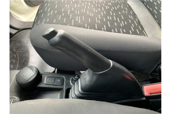 Recambio de palanca freno de mano para opel combo d 1.3 cargo l1h1 2,2t referencia OEM IAM 95523800  