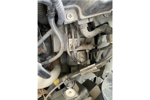 Recambio de nucleo abs para opel combo d 1.3 cargo l1h1 2,2t referencia OEM IAM 95525980  