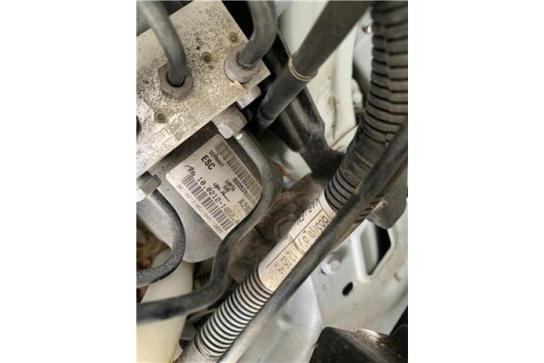 Recambio de nucleo abs para opel combo d 1.3 cargo l1h1 2,2t referencia OEM IAM 95525980  