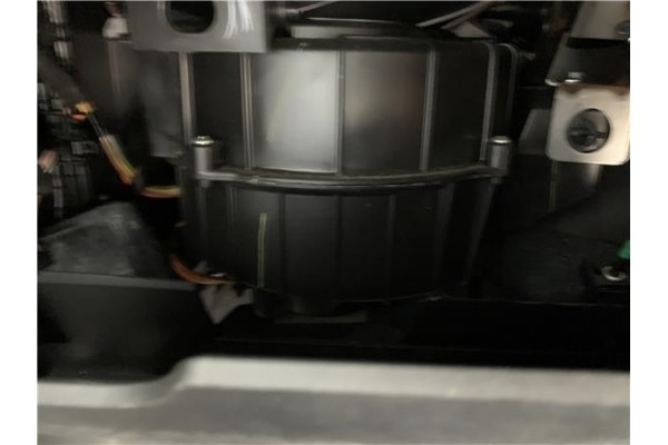 Recambio de motor calefaccion para opel combo d 1.3 cargo l1h1 2,2t referencia OEM IAM 1611726380  